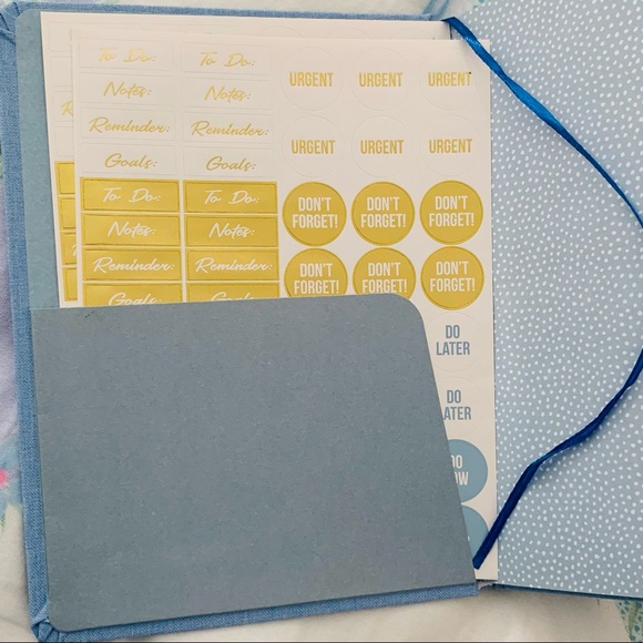 Undated Blue Fabric Planner - Picture 3 of 7